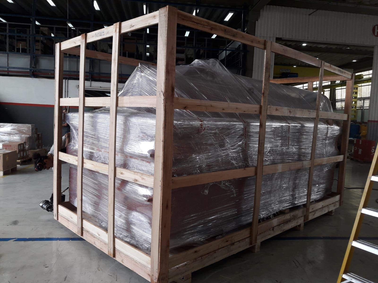 Engradado de madeira para transporte: onde encontrar direto de fábrica?